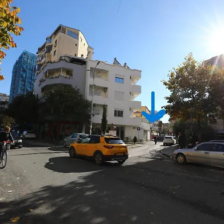 Ostello Little Corner Tirana